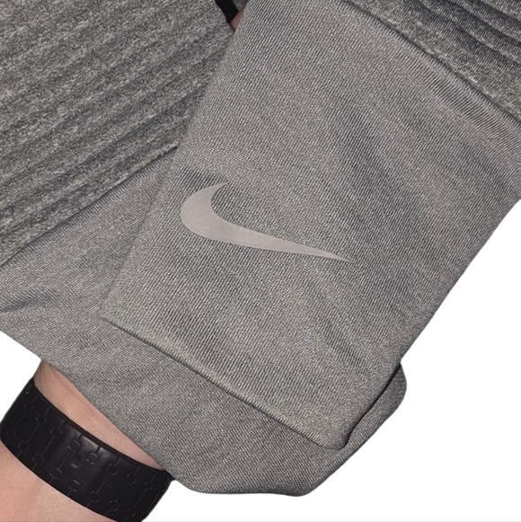 NIKE Dri-fit Full Zip-up Hoodie - Picture 5 of 13